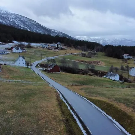 Fjord Side *