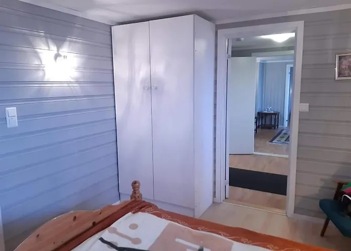 Fjord Side Apartment *